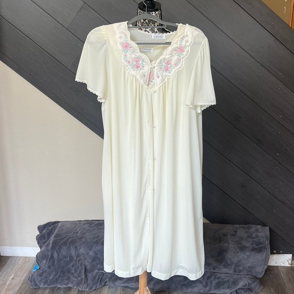 Lorraine 2 Piece Nightgown/Robe Nylon Vintage - Picture 1 of 9